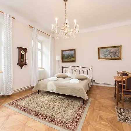 Zlaty Kun Golden Horse Lägenhet Prag