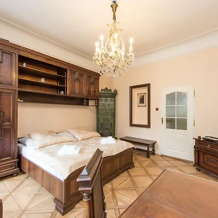Zlaty Kun Golden Horse Apartment Prag
